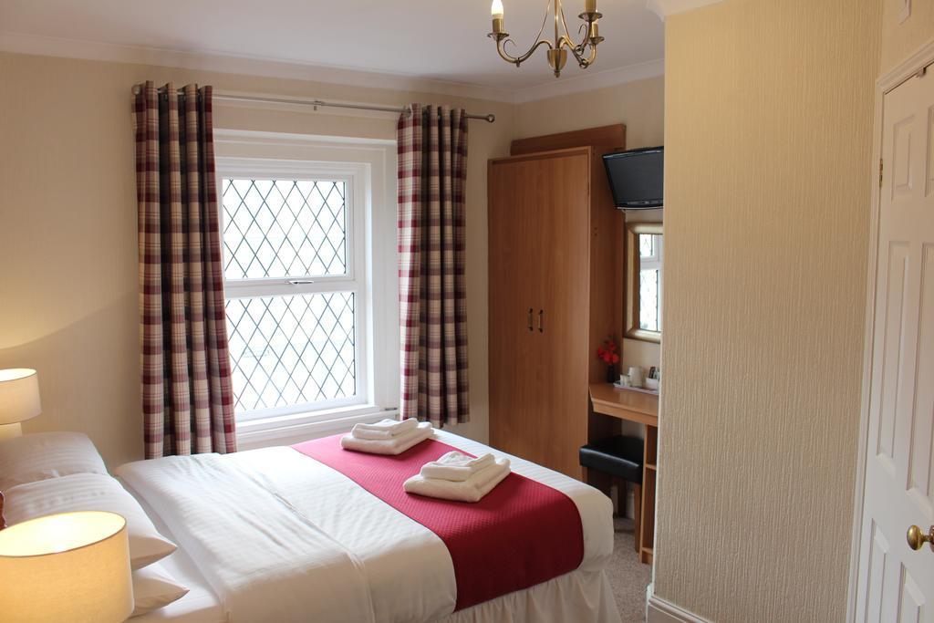 The Tudor Guest House 플리머스 객실 사진