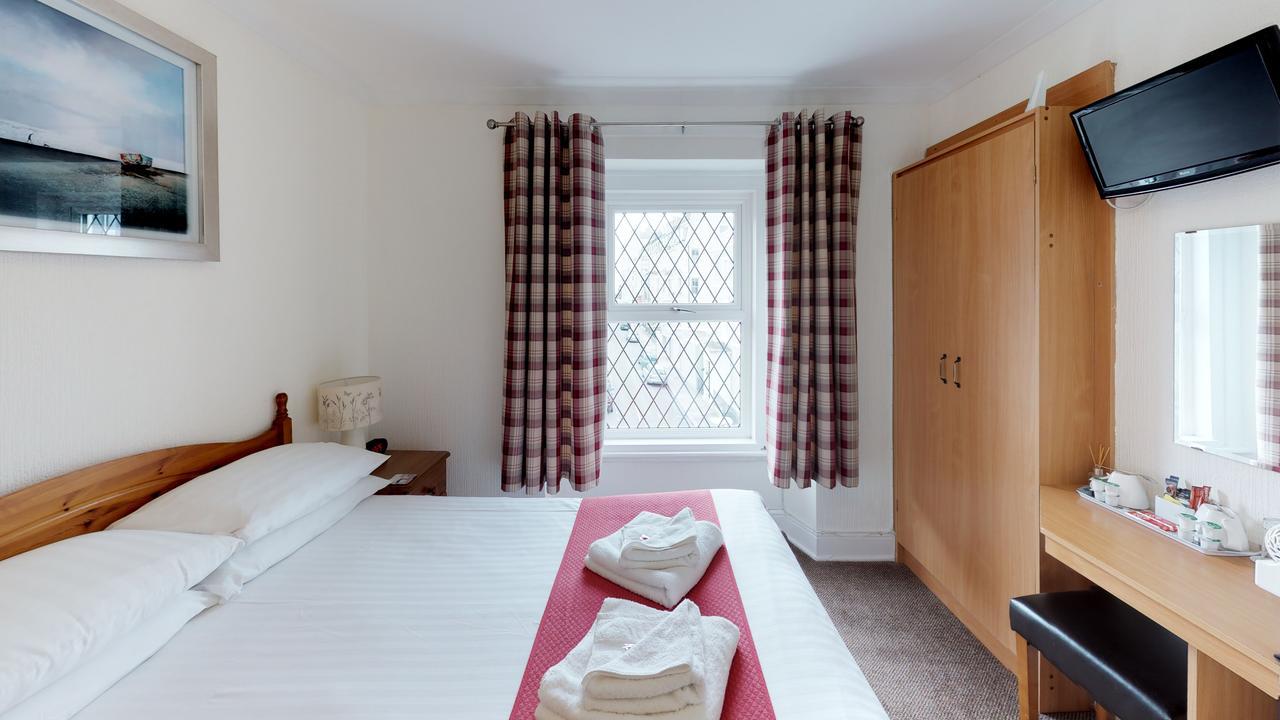 The Tudor Guest House 플리머스 외부 사진